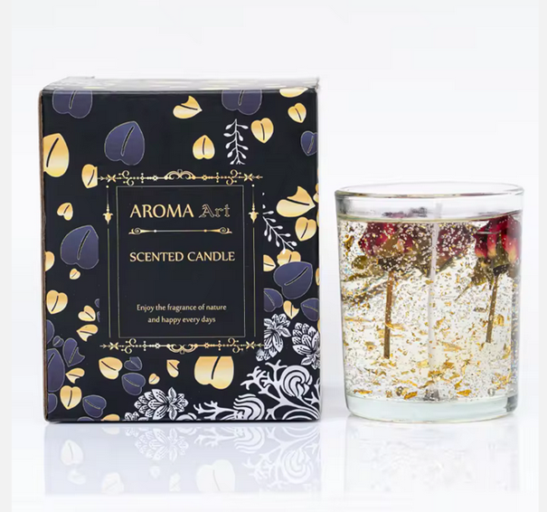 Handgemachte Gelwachs-Kerze im Glas mit getrockneten Rosen