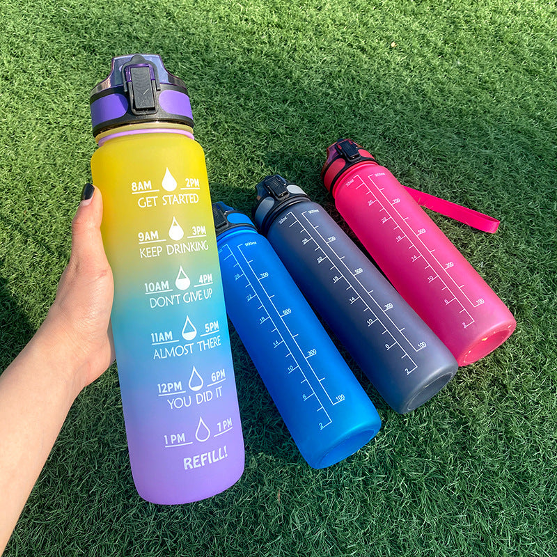 1L Drinkflassche aus Tritan mit Trinkerinnerung